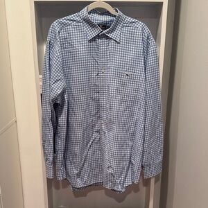 Vineyard Vines Classic Fit Tucker Shirt (Performance)